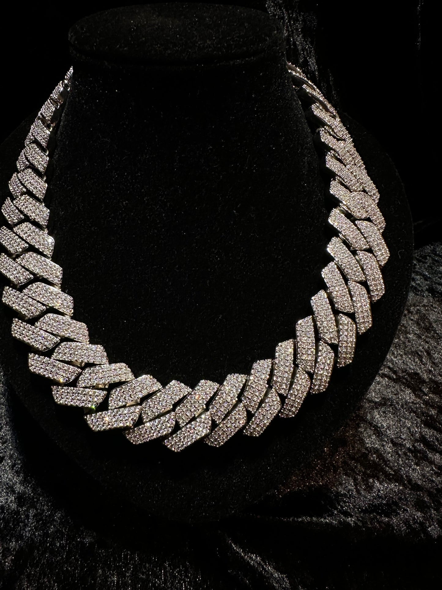 Silver Moissanites Cuban Link Chain 25mm 60cm