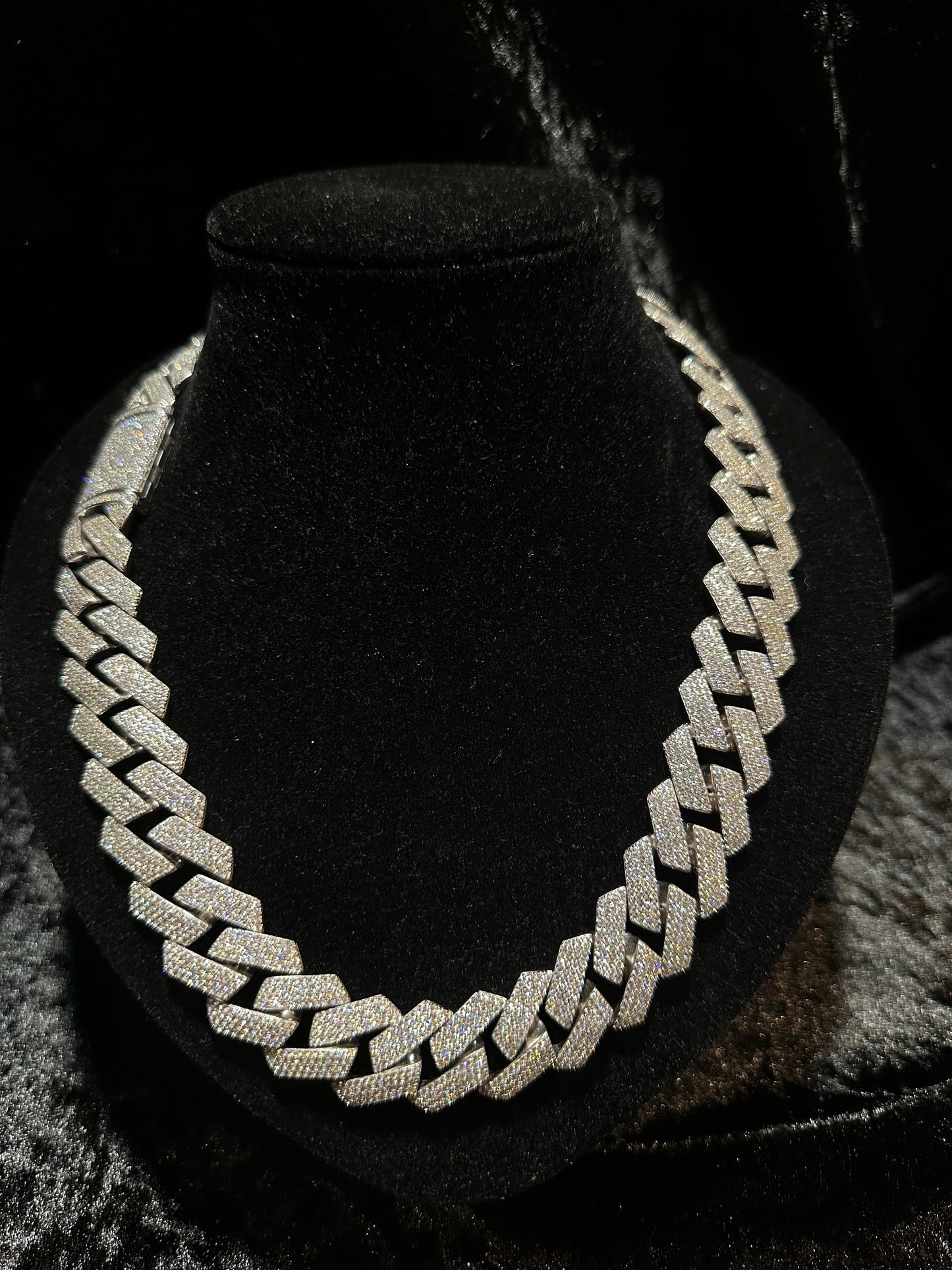 Silver Moissanites Cuban Link Chain 20mm