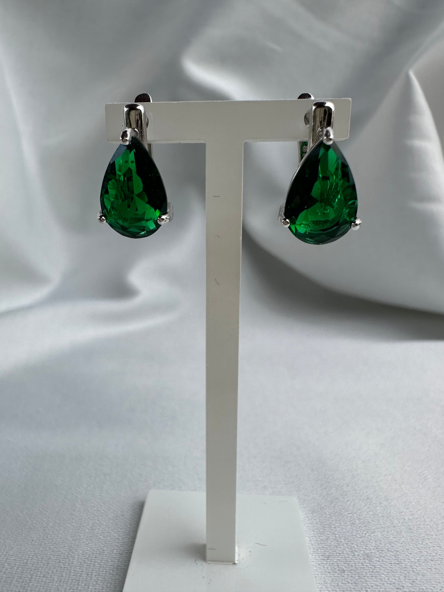 Silver Green Pear Shape Earrings