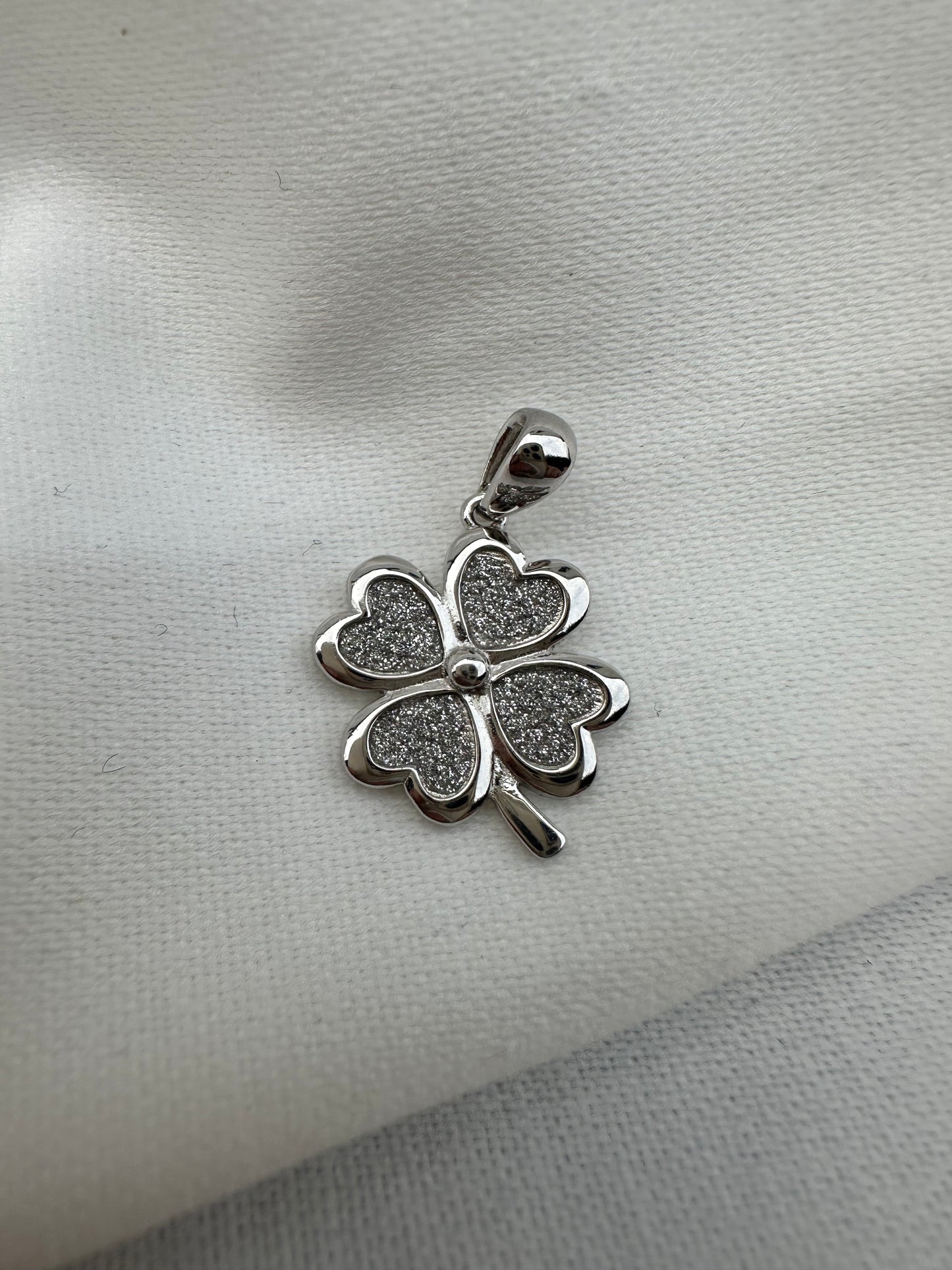 Silver Clover Pendant