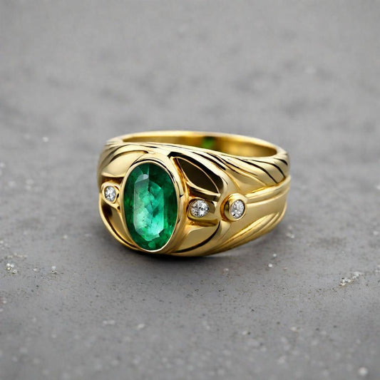 Special KVJ Design Gold Emerald Ring