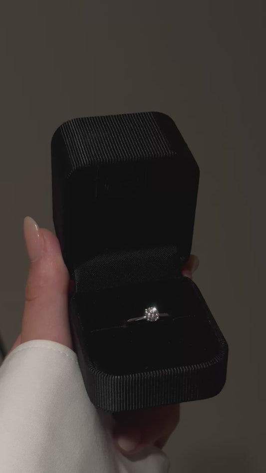 Elegant 14K White Gold Solitaire Ring – 0.50 ct Lab-Grown Diamond